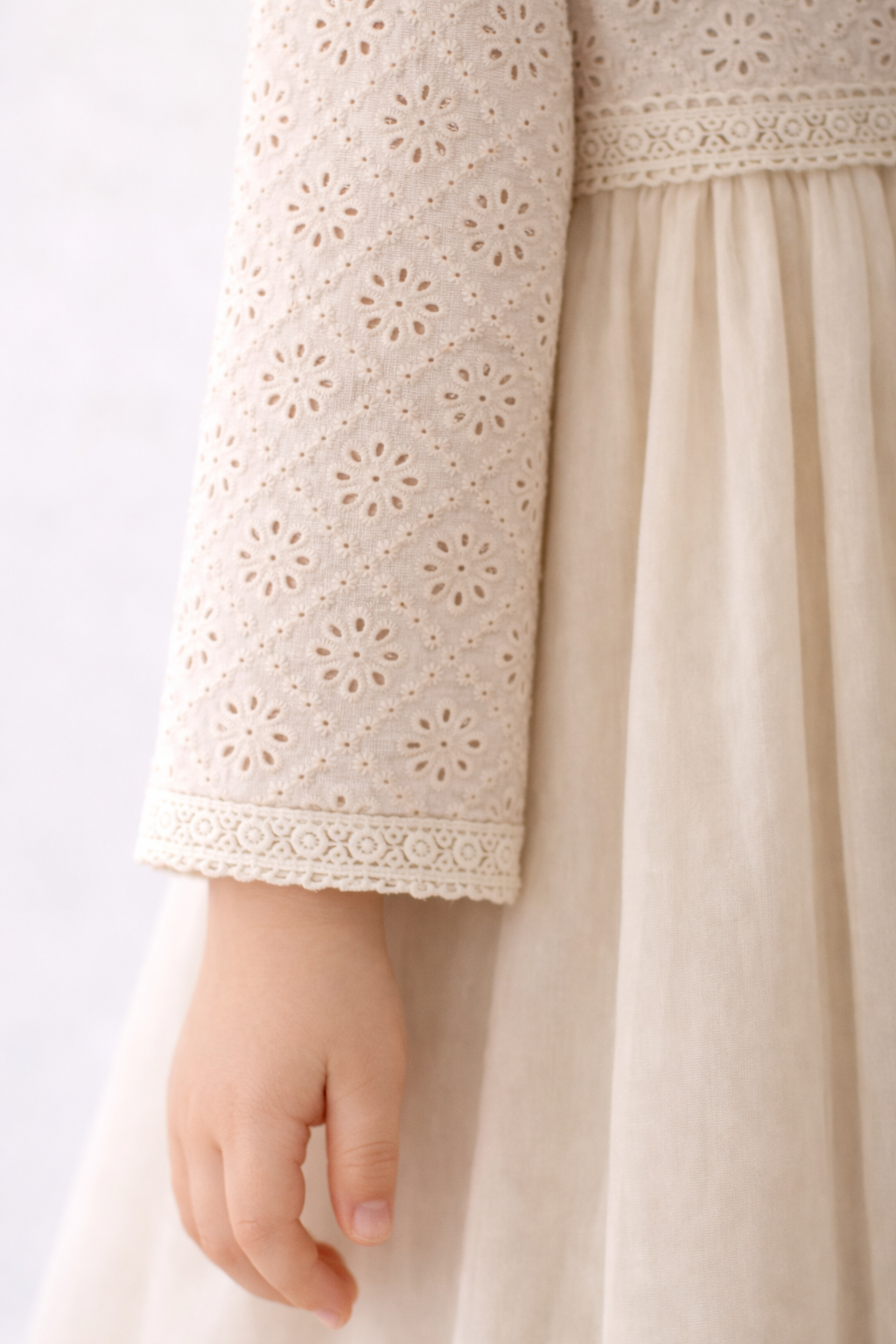 VESTIDO CREMA DE NUBE - VBM009